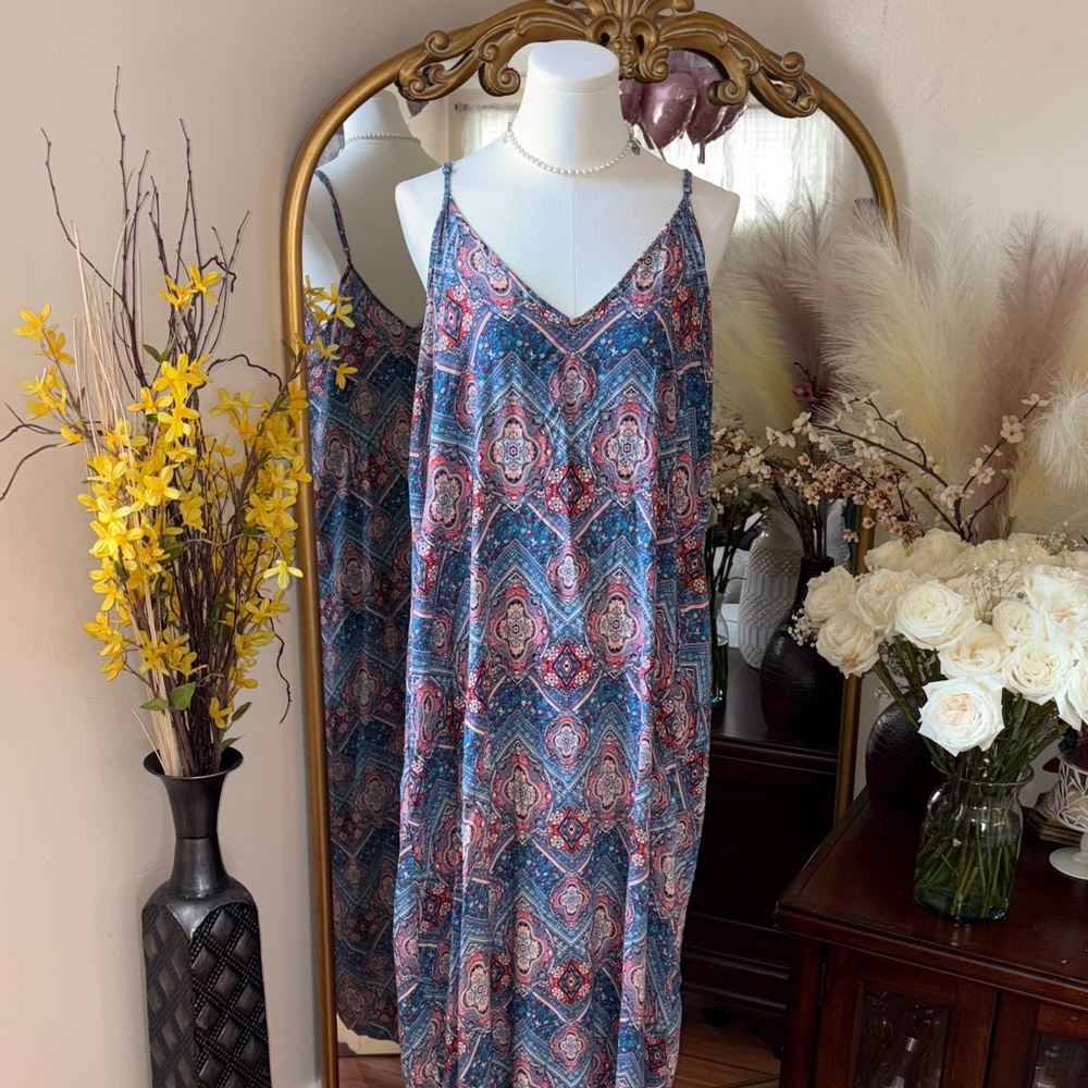 Xhiliration Bohemian Maxi Dress with Paisley Print - Picture 2 of 13